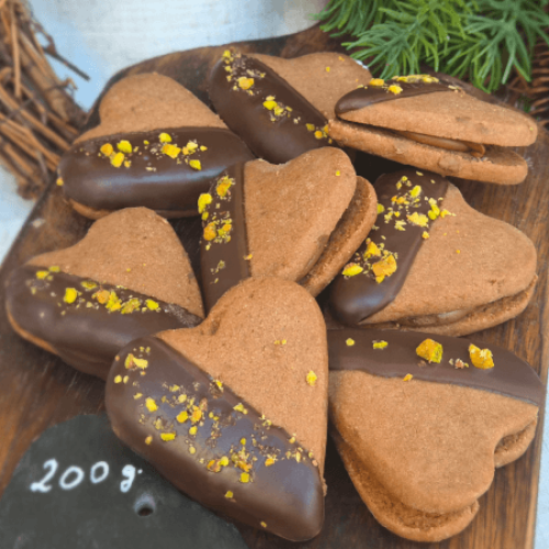 Preview: Schokogebäck in Herzform gefüllt mit Haselnusscreme 200g PAckung